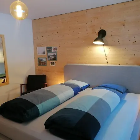 Canols#32 Apartment Valbella